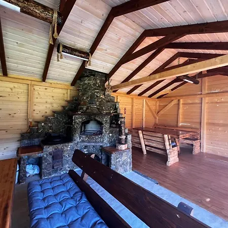 карпатський двір