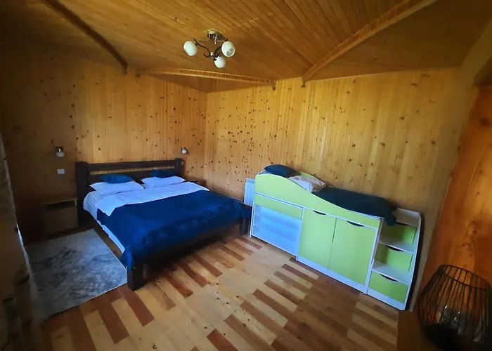 карпатський двір * Krivorovnya